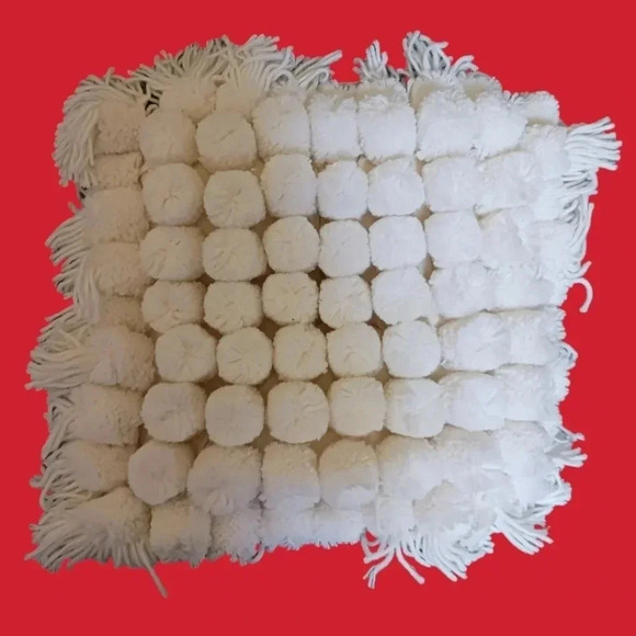 Pom pom tassel pillows  decoratives lot of 4 - Picture 3 of 9